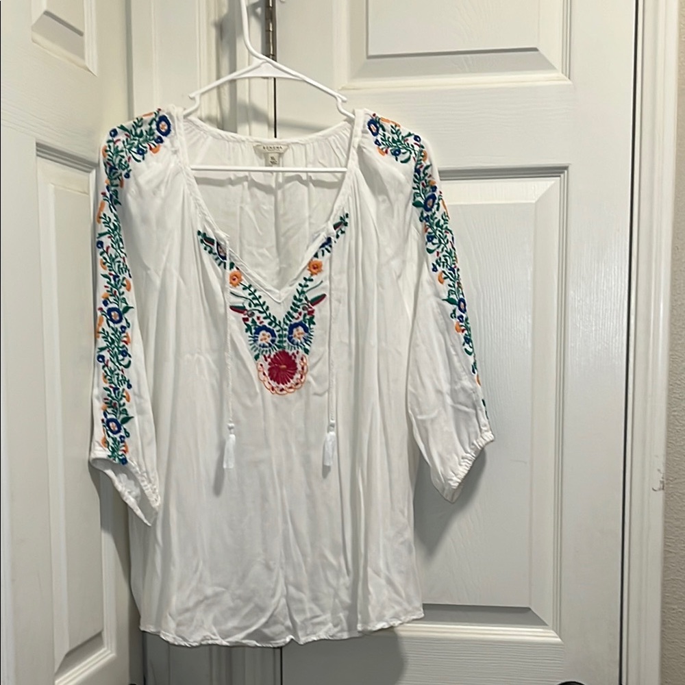 SONOMA LIFE+STYLE PINK and White Embroidered 3/4 Sleeve Tunic with Tie Front